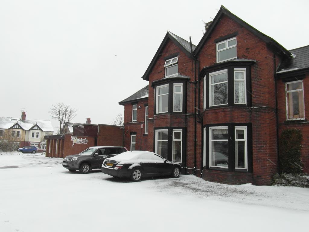 Lisdoonie Hotel Barrow-in-Furness Exterior photo
